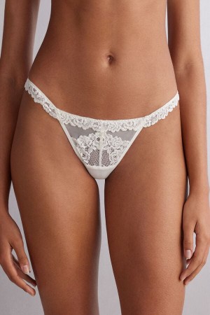 White Intimissimi Pretty Flowers String Women Thong | gm2rvB90